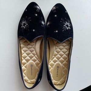 Like new- ⭐️ Gorgeous Dark Blue Birdies